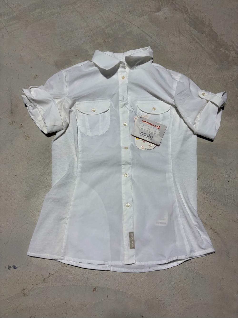 Merrell White Short-Sleeve Button-Down Shirt Ophelia medium